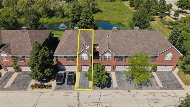 Building Photo - 1116 Kensington Dr