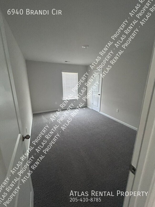Foto del edificio - 6940 Brandi Cir