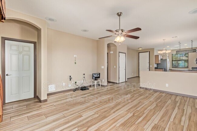 Foto del edificio - 2624 W Beautiful Ln