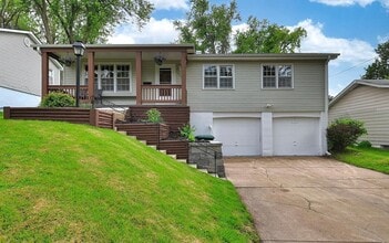 Building Photo - 6405 Parkview Ln