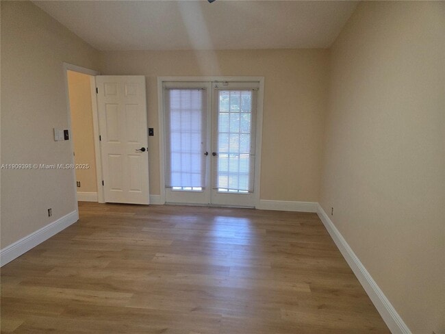 Foto del edificio - 9804 NW 43rd St