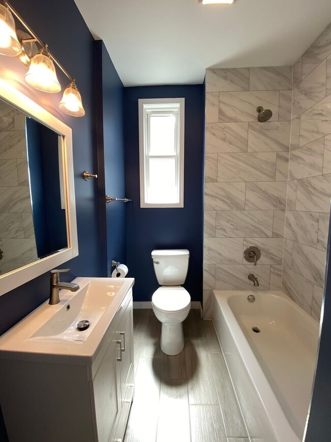 Photo - Avondale Three Bedroom! Apartment