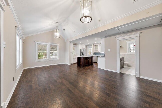 Foto del edificio - 407 E 27th St