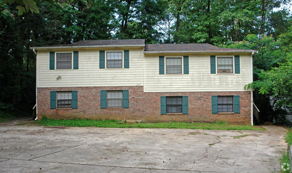 Building Photo - 653 Holyoke Ct