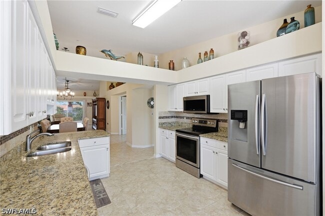 Building Photo - 26630 Rosewood Pointe Dr