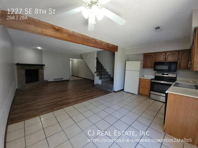 Foto del edificio - 1227 SE 8th St