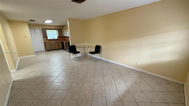 Building Photo - 4235 SW 62nd Ave