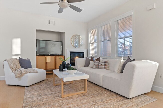 Foto del edificio - Bright and Open 2BD/2BA Condo at the Courtyards at Dublin Ranch Villages!