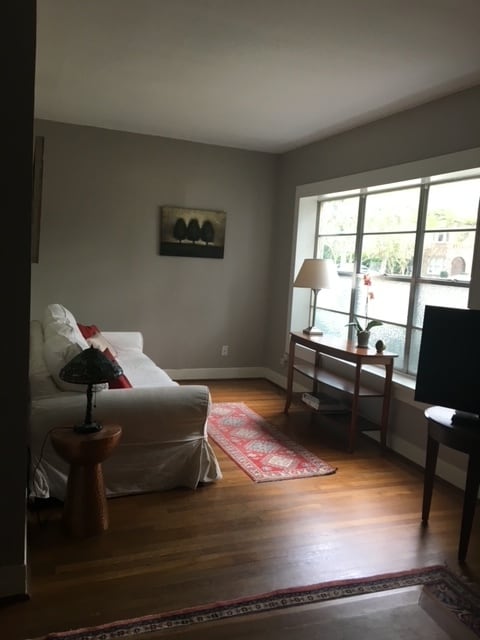 Sala de estar - 1718 Albans Rd