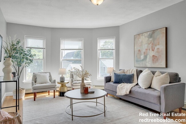 Photo - 73 River St Apartment