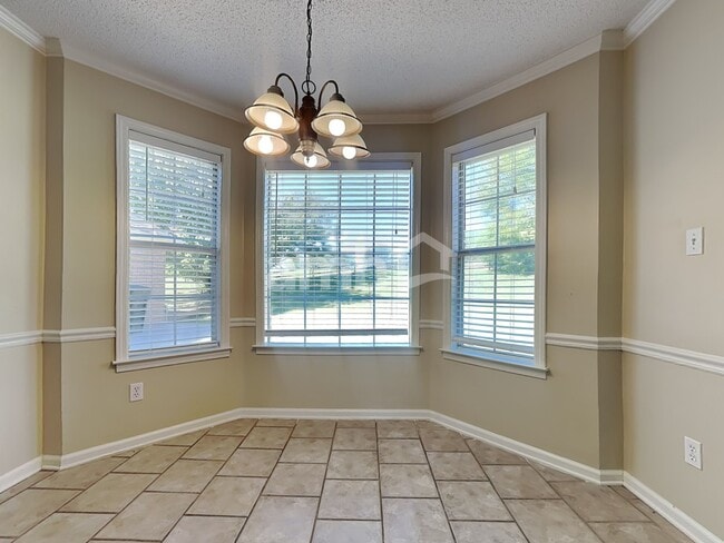 Foto del edificio - 6472 Daybreak Dr