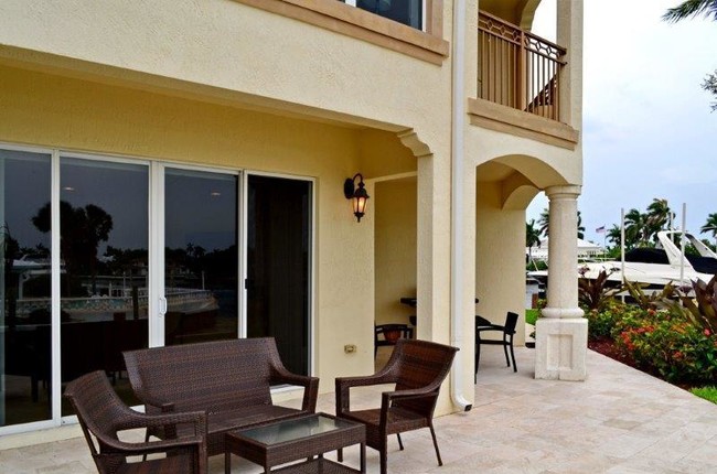 Building Photo - 3071  Waterside Circle 63