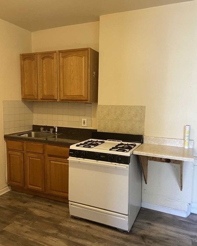 Building Photo - 111 Hamilton Ave