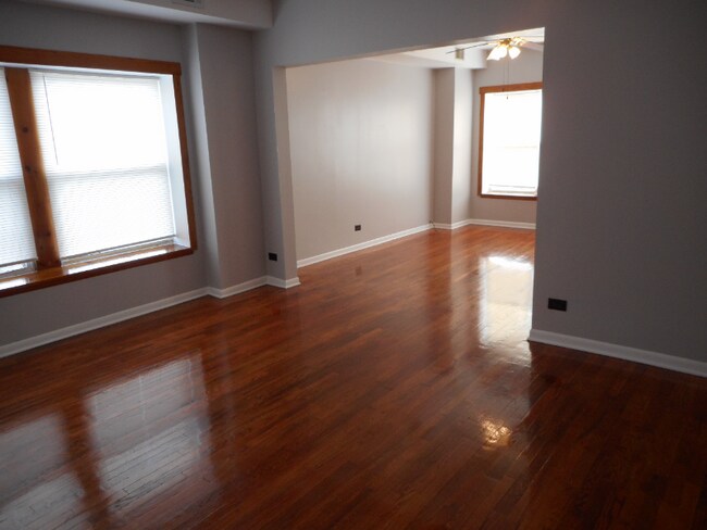 Building Photo - 4616 W Jackson Blvd