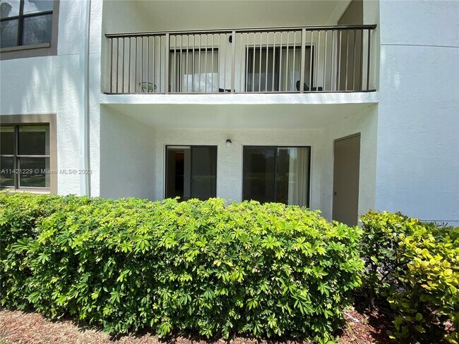Foto del edificio - 610 S Park Rd