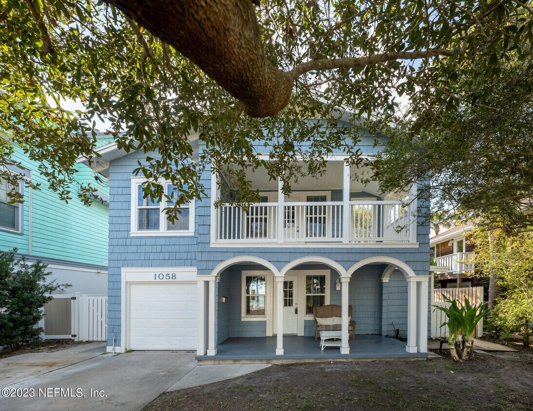 Primary Photo - 1058 Beach Ave
