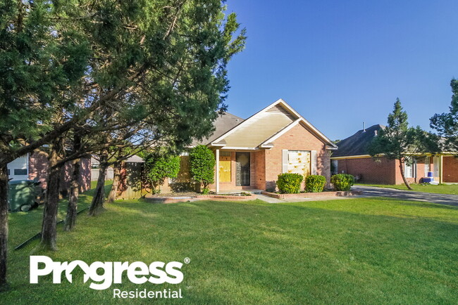 Building Photo - 2522 Parkview Dr
