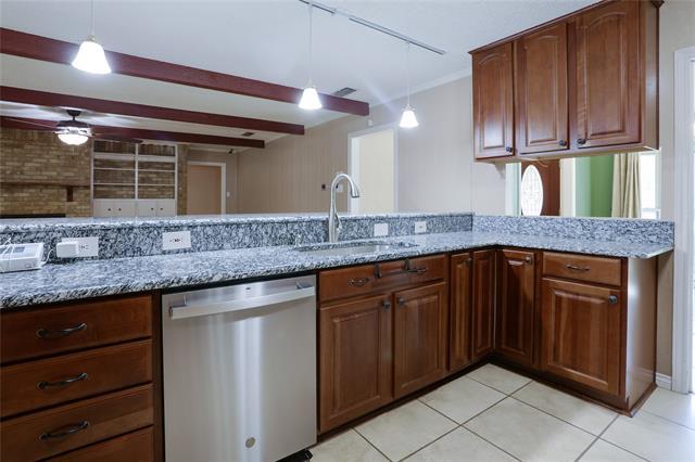 Building Photo - 8804 Crosswind Dr