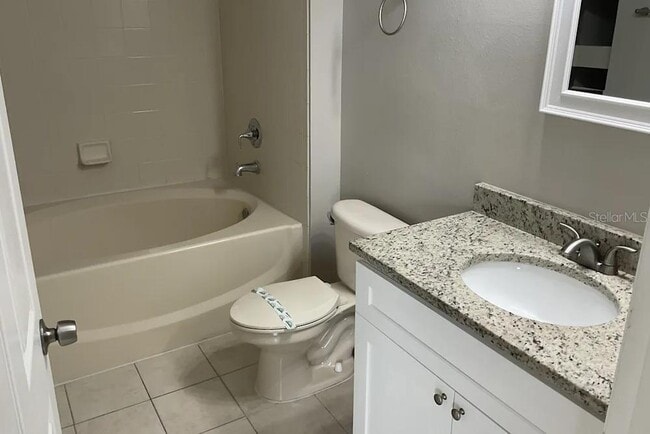 Building Photo - 6558 Cherry Grove Cir