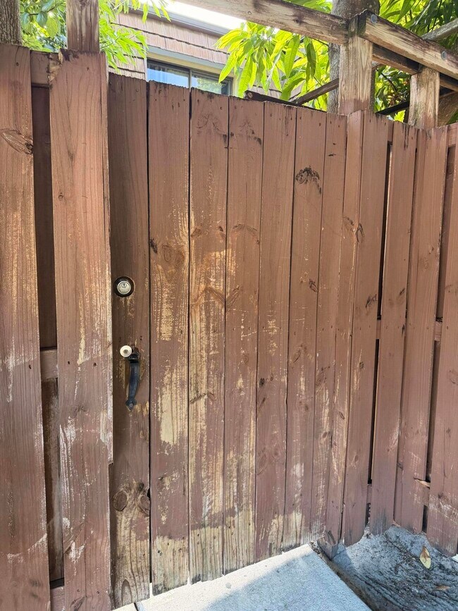 Foto del edificio - 1421 14th Ln