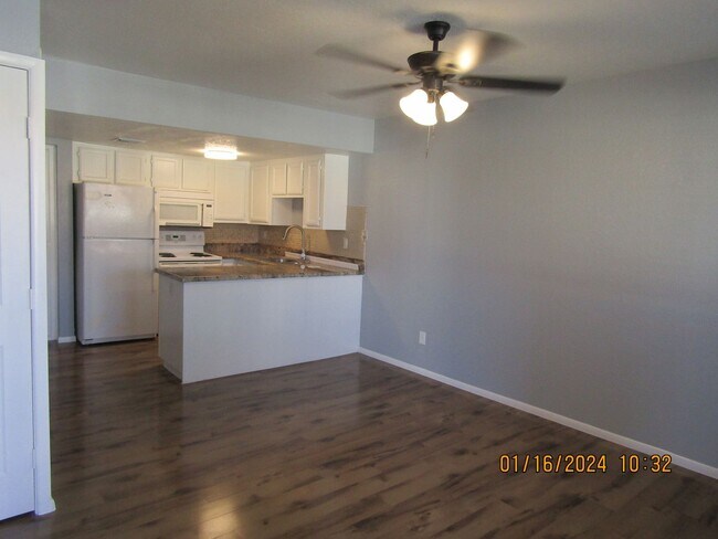 Foto del edificio - 21622 N 23rd Ave