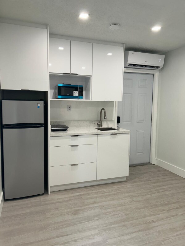 Foto principal - 19662 NW 62nd Ct