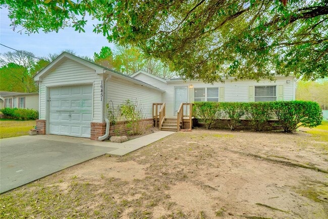 Building Photo - 16451 Desert Star Ct