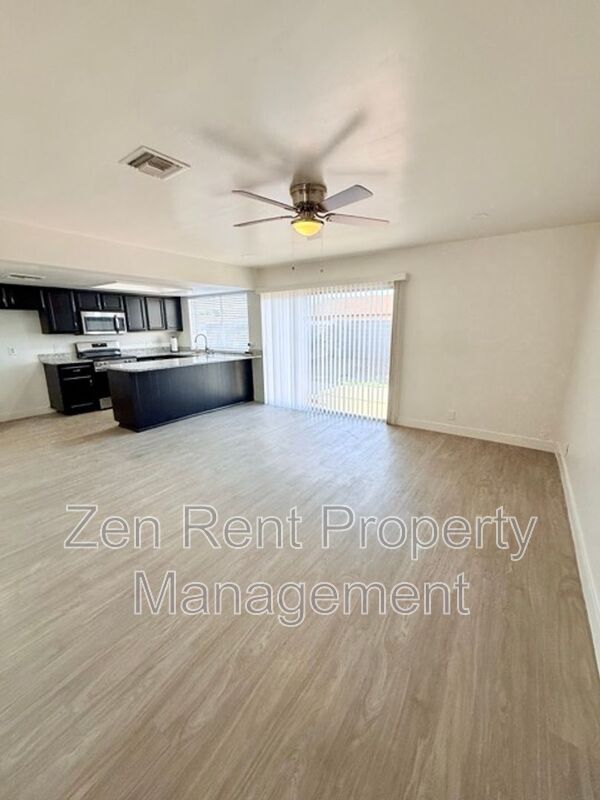 Foto del edificio - 1044 E Harmony Ave