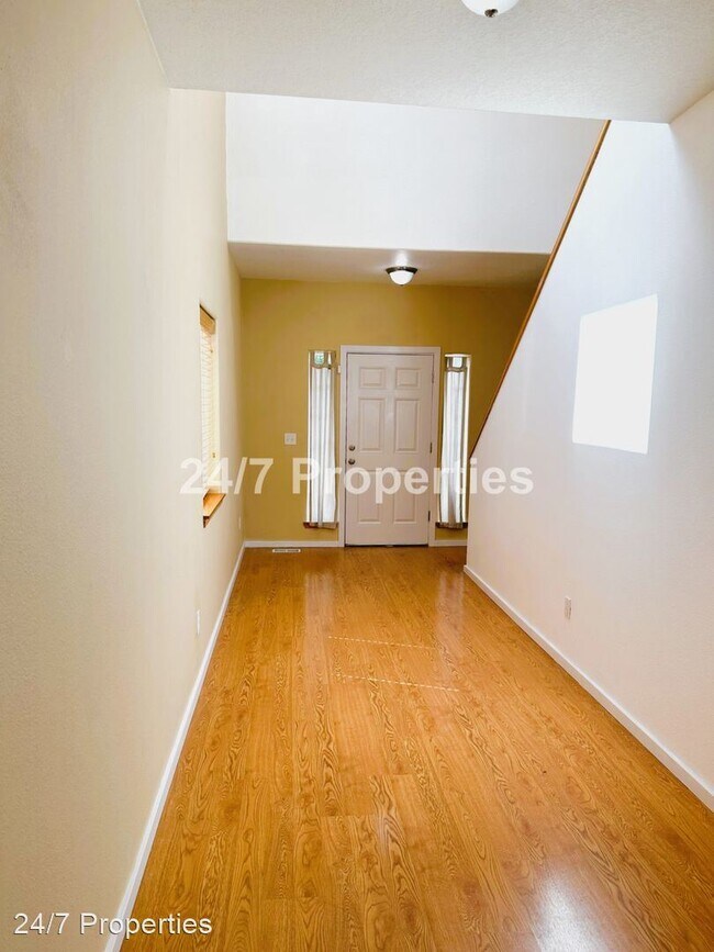 Foto del edificio - 4 br, 2.5 bath House - 13625 NE Davis Ct