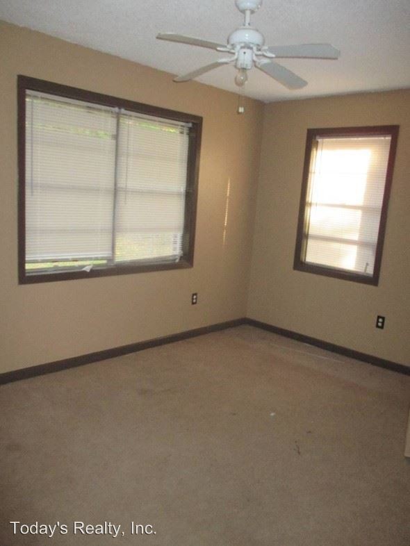 Building Photo - 3 br, 1 bath House - 751 Main Street
