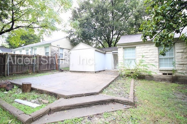 Building Photo - 3 bed, 1 bath home in Pleasant Grove
