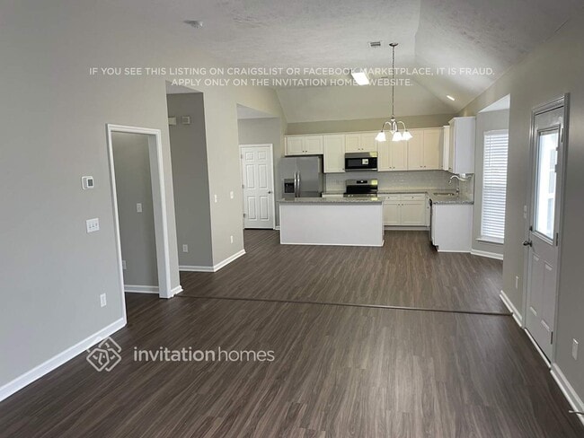 Building Photo - 6996 Calderwood Dr