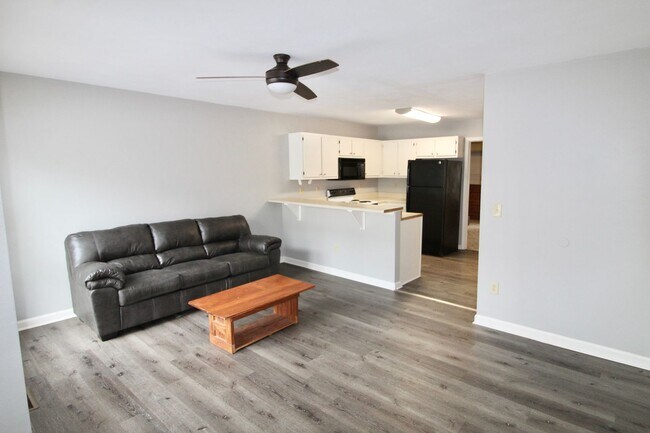 Foto del edificio - 1462 Devon Ln