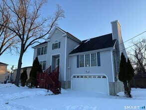 Building Photo - 156 3rd Ave