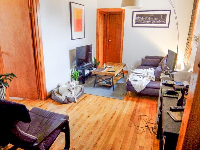 Foto del edificio - 228 S 3rd St