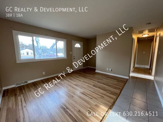 Building Photo - *** COZY 3 BDRM / 1 BATH / SINGLE FAMILY H...