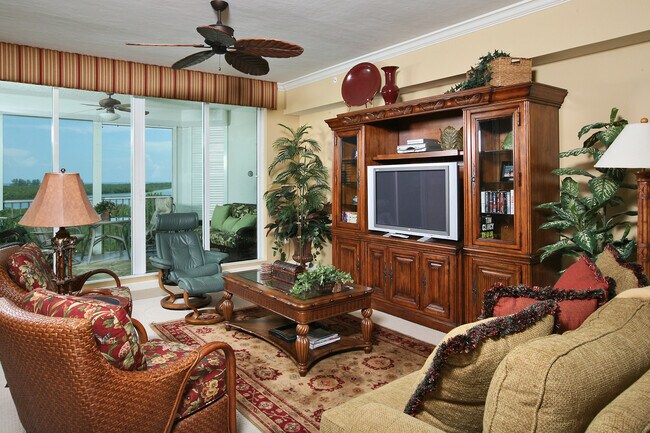 Foto del edificio - 325 Dunes Blvd