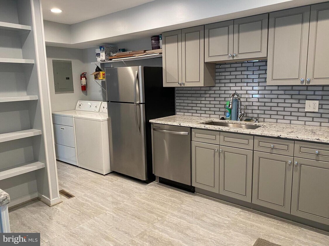 5 Stonehenge Cir Unit 8, Pikesville, MD 21208 Condo for Rent in Pikesville, MD