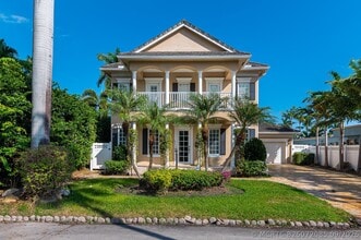 Building Photo - 514 Solar Isle Dr