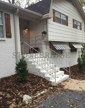 Building Photo - 1805 Mohawk Dr