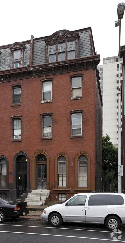 Primary Photo - 2018 Spring Garden St