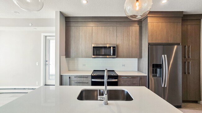 Building Photo - 111 Wolf Creek Dr SE