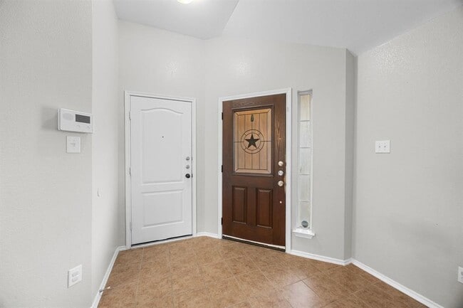 Foto del edificio - 119 Aguilar Dr