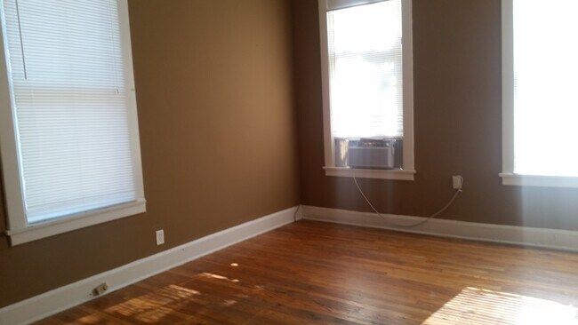 Building Photo - 41 S McLean Blvd
