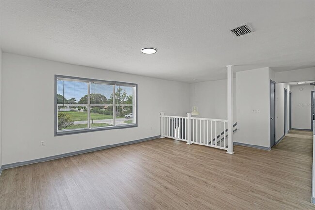 Building Photo - 663 S Econlockhatchee Trail