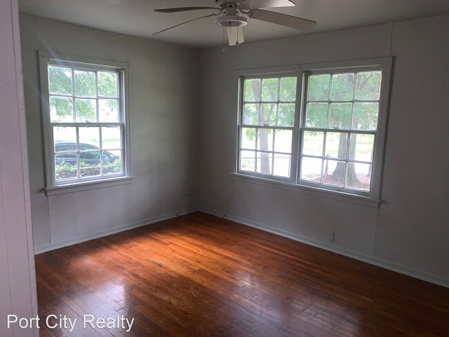 Building Photo - 3 br, 2 bath House - 2726 Lakehurst Ave
