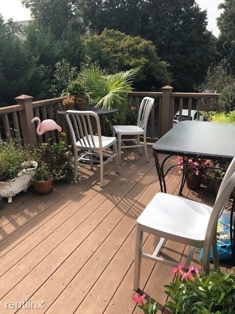 Foto del edificio - 2 br, 1 bath Apartment - 65 Woodland Avenue 2