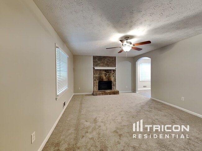 Foto del edificio - 123 Indian Hills Dr