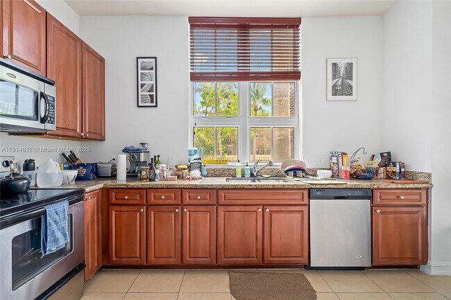 Foto del edificio - 3001 NE 185th St