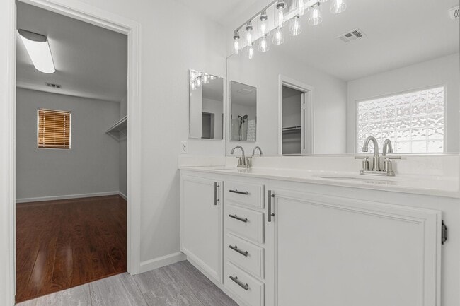 Foto del edificio - 11135 Alora St